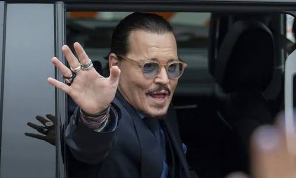 Johnny Depp Posts Message About "Moving Forward", Amber Heard Reacts